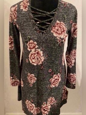 Brand New Women’s Dress (Size S)